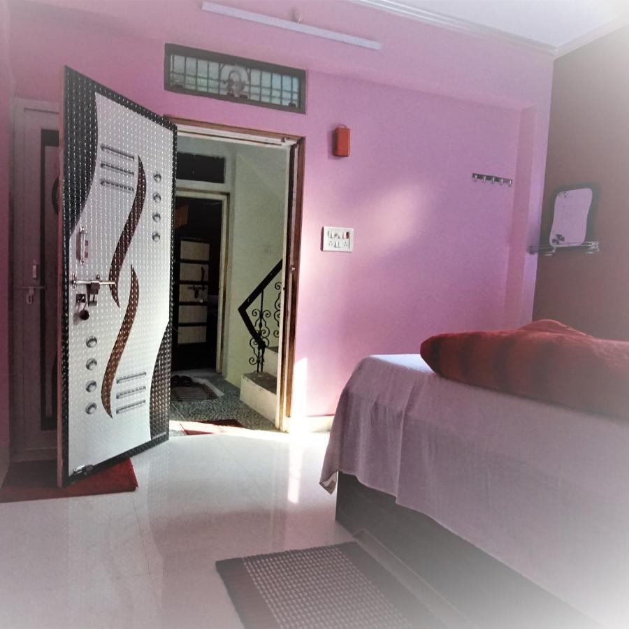 Maa Durga Inn Варанаси Экстерьер фото